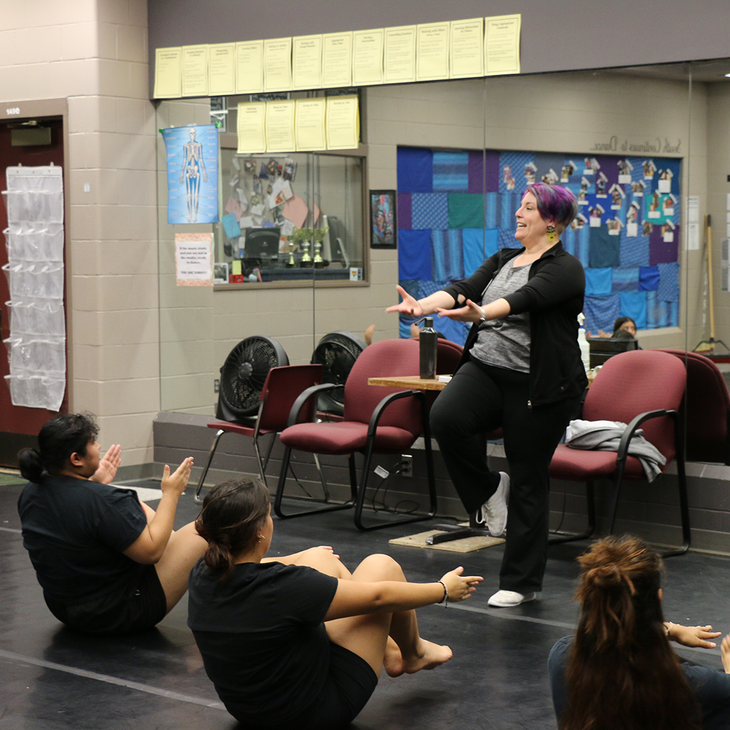 Danielle Laurion leads a dance class in stretching